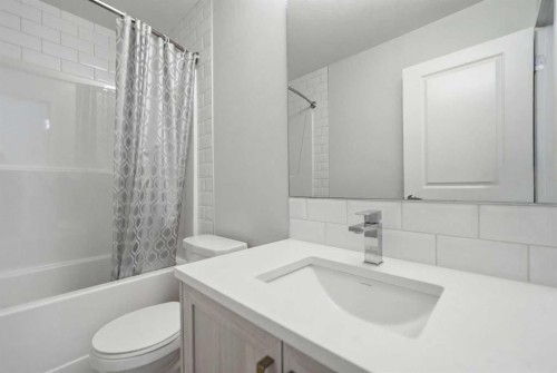 6105-20295 Seton Way Se, Calgary, AB - Indoor Photo Showing Bathroom