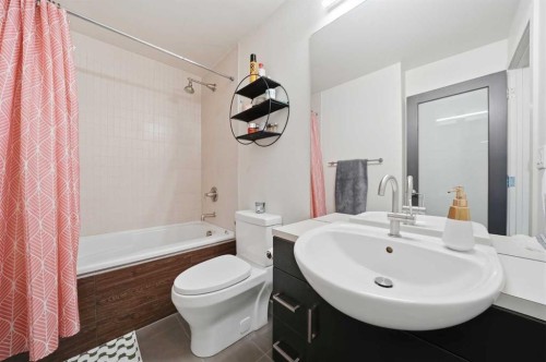 504-530 12 Avenue Sw, Calgary, AB - Indoor Photo Showing Bathroom