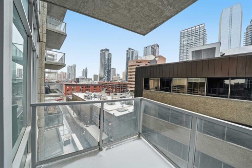 504-530 12 Avenue Sw, Calgary, AB - Outdoor With Balcony With Exterior