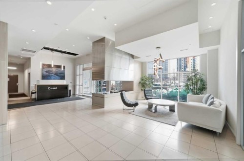 504-530 12 Avenue Sw, Calgary, AB - Indoor