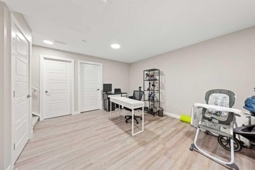 281 Waterford Boulevard, Chestermere, AB - Indoor Photo Showing Other Room