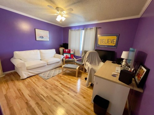 3311 Radcliffe Drive Se, Calgary, AB - Indoor Photo Showing Other Room
