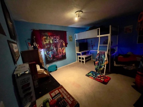 3311 Radcliffe Drive Se, Calgary, AB - Indoor Photo Showing Other Room