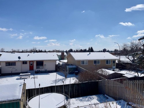 3311 Radcliffe Drive Se, Calgary, AB - Outdoor With Deck Patio Veranda