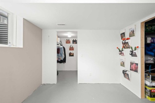 44 Cimarron Springs Circle, Okotoks, AB - Indoor Photo Showing Other Room