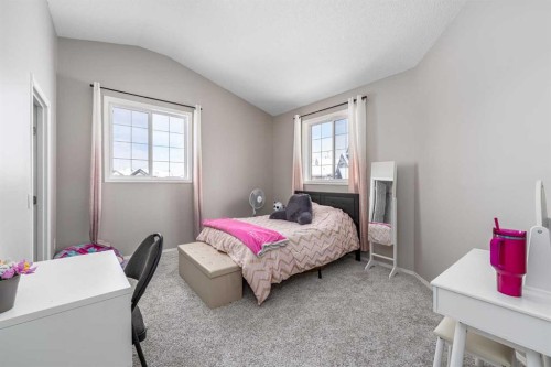 217 Bayside Place Sw, Airdrie, AB - Indoor Photo Showing Bedroom