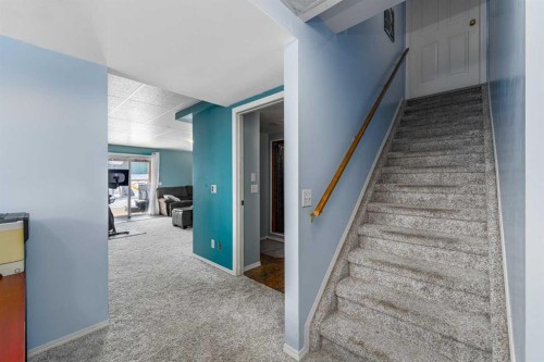 217 Bayside Place Sw, Airdrie, AB - Indoor Photo Showing Other Room