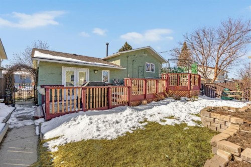 36 Alpine Crescent Se, Airdrie, AB - Outdoor With Deck Patio Veranda