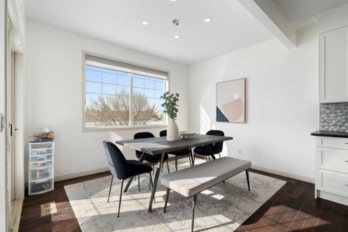 44 Cougar Ridge Green, Calgary, AB - Indoor Photo Showing Other Room