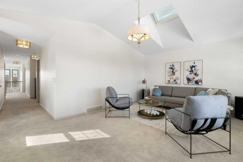 44 Cougar Ridge Green, Calgary, AB - Indoor