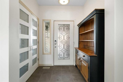 44 Cougar Ridge Green, Calgary, AB - Indoor Photo Showing Other Room