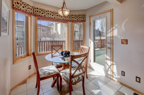 19 Everglade Drive Se, Airdrie, AB - Indoor Photo Showing Dining Room