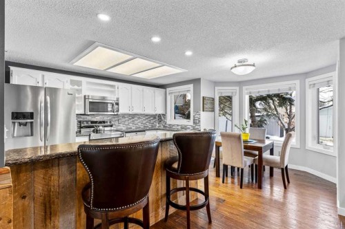 9759 Sanderling Way Nw, Calgary, AB - Indoor