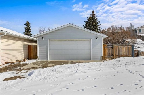 9759 Sanderling Way Nw, Calgary, AB - Outdoor
