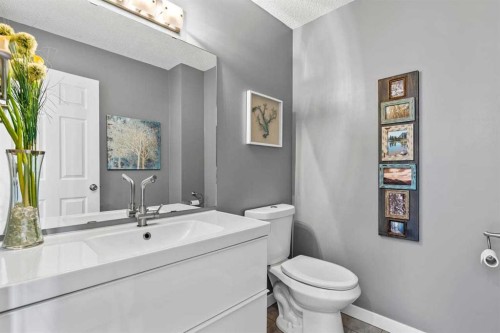 9759 Sanderling Way Nw, Calgary, AB - Indoor Photo Showing Bathroom