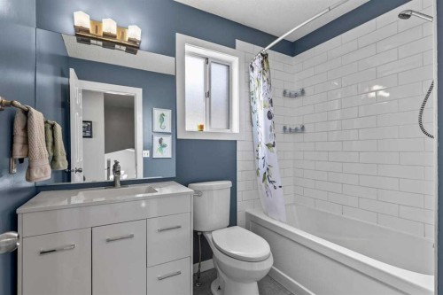 9759 Sanderling Way Nw, Calgary, AB - Indoor Photo Showing Bathroom