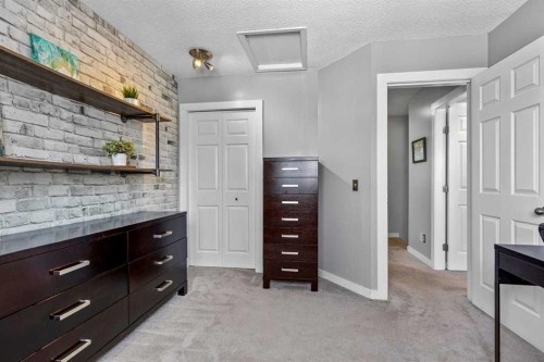 9759 Sanderling Way Nw, Calgary, AB - Indoor Photo Showing Other Room