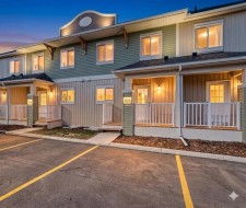 703 Clover Road Carstairs, AB T0M 0N0