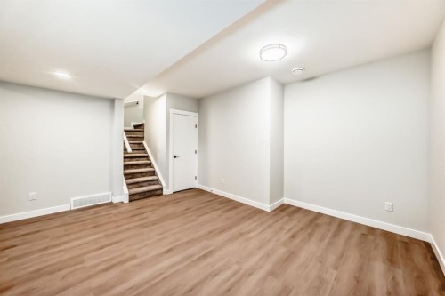 1102 Clover Close, Carstairs, AB - Indoor