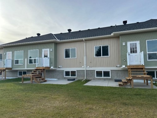 1102 Clover Close, Carstairs, AB - Outdoor With Deck Patio Veranda