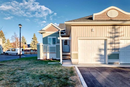 1102 Clover Close, Carstairs, AB - Outdoor