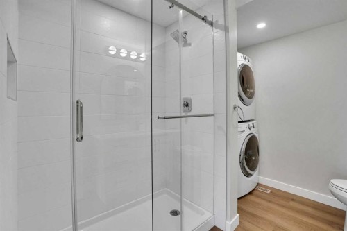 248 Madeira Place Ne, Calgary, AB - Indoor Photo Showing Laundry Room