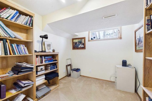 535 Cimarron Point, Okotoks, AB - Indoor