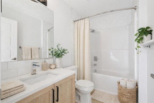 6408-20295 Seton Way Se, Calgary, AB - Indoor Photo Showing Bathroom