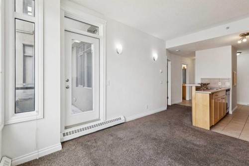 425-910 Centre Avenue Ne, Calgary, AB - Indoor