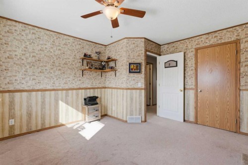 20 Covemeadow Manor Ne, Calgary, AB - Indoor Photo Showing Other Room