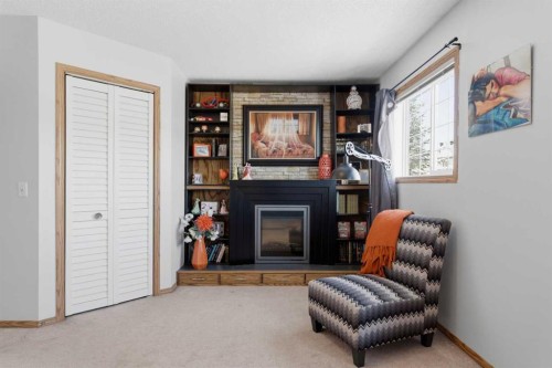 20 Covemeadow Manor Ne, Calgary, AB - Indoor With Fireplace
