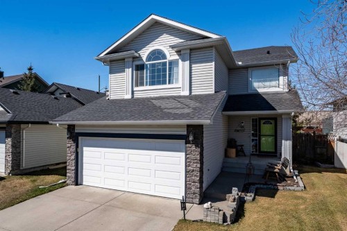 167 Fairways Drive NW Airdrie, AB T4B 2R8