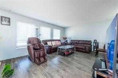 304 Whitefield Drive Ne, Calgary, AB - Indoor Photo Showing Other Room
