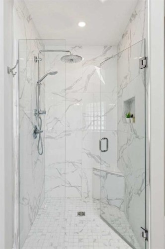 129 Mt Douglas Circle Se, Calgary, AB - Indoor Photo Showing Bathroom