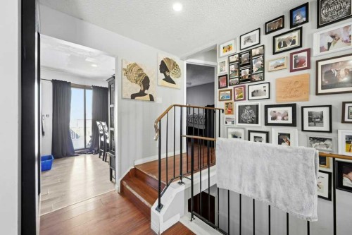 228 Castleridge Drive Ne, Calgary, AB - Indoor Photo Showing Other Room