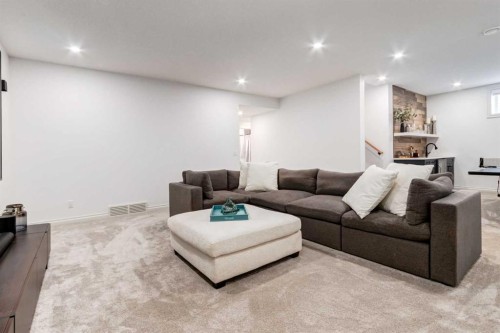 34 Rowmont Grove Nw, Calgary, AB - Indoor