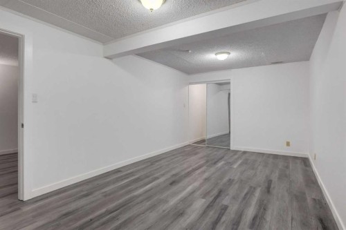 32 Midland Place Se, Calgary, AB - Indoor Photo Showing Other Room