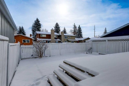 32 Midland Place Se, Calgary, AB - Outdoor