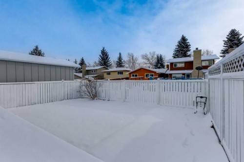 32 Midland Place Se, Calgary, AB - Outdoor
