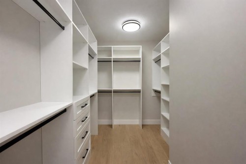 852 Dawson Point, Chestermere, AB - Indoor With Storage