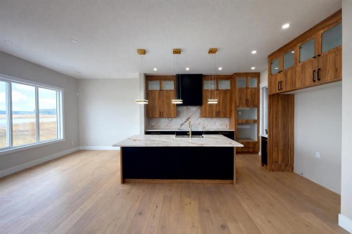 852 Dawson Point, Chestermere, AB - Indoor Photo Showing Kitchen