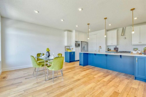 8320 Mayday Link Sw, Edmonton, AB - Indoor Photo Showing Kitchen With Upgraded Kitchen