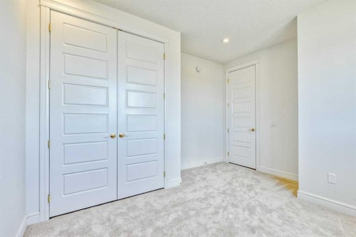 8320 Mayday Link Sw, Edmonton, AB - Indoor Photo Showing Other Room
