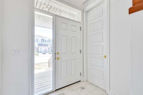 8320 Mayday Link Sw, Edmonton, AB - Indoor Photo Showing Other Room