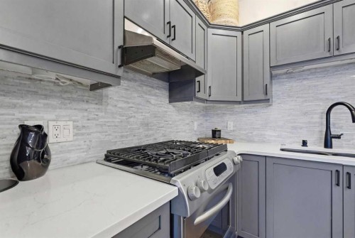 54 Wentworth Common Sw, Calgary, AB - Indoor Photo Showing Kitchen With Upgraded Kitchen