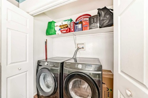 3803 49 Street Ne, Calgary, AB - Indoor Photo Showing Laundry Room