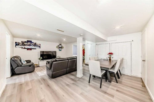 3803 49 Street Ne, Calgary, AB - Indoor