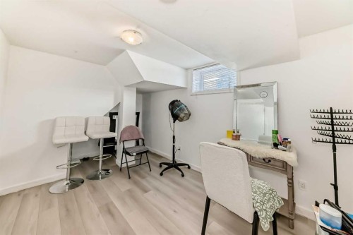 3803 49 Street Ne, Calgary, AB - Indoor