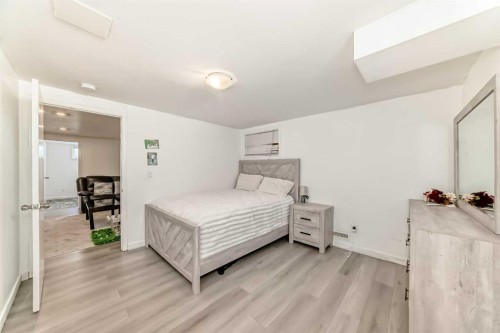 3803 49 Street Ne, Calgary, AB - Indoor Photo Showing Bedroom