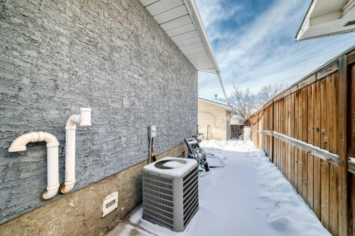 3803 49 Street Ne, Calgary, AB - Outdoor With Exterior